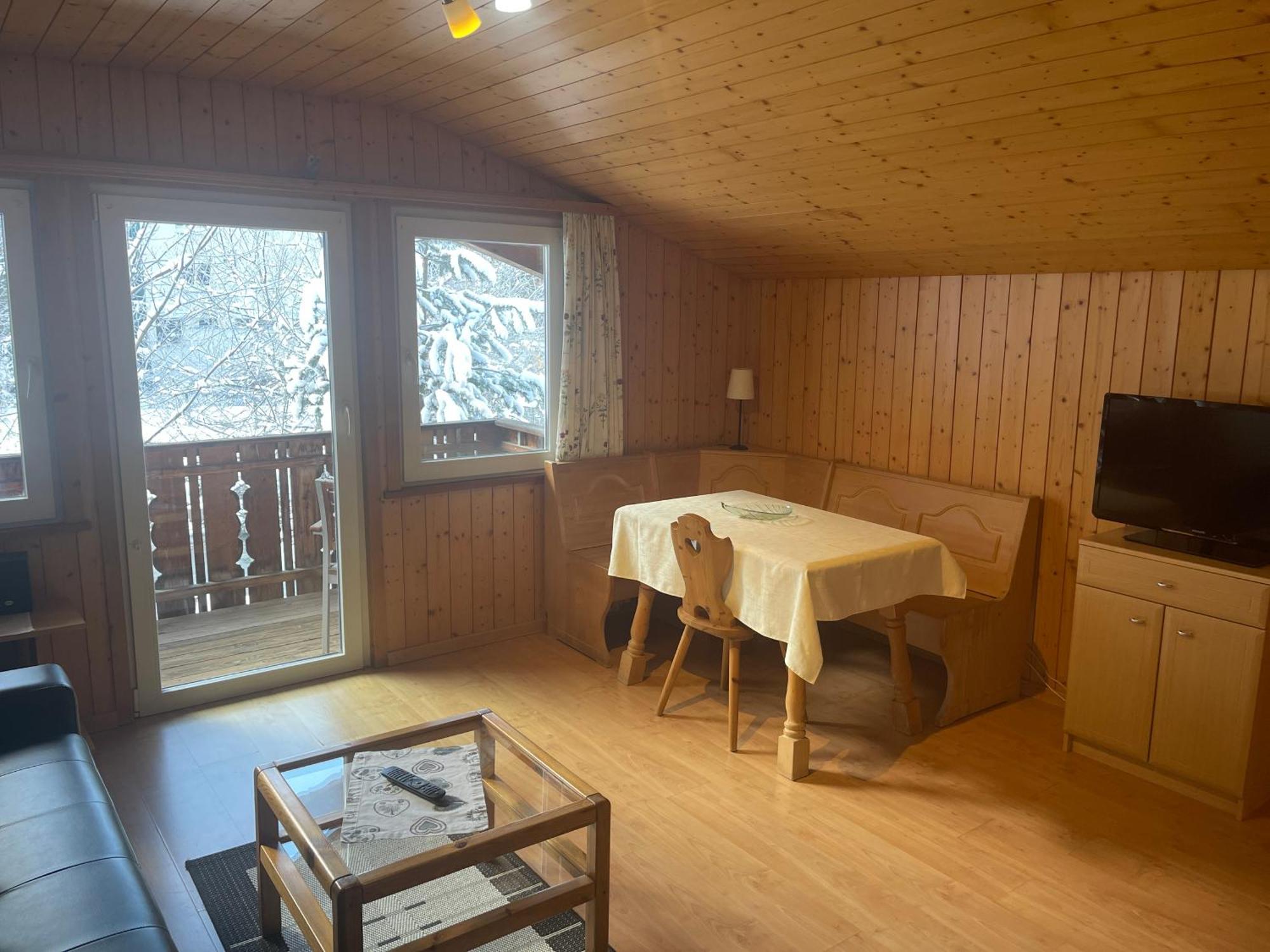 Chalet Hotel Adler Ag Kandersteg Esterno foto