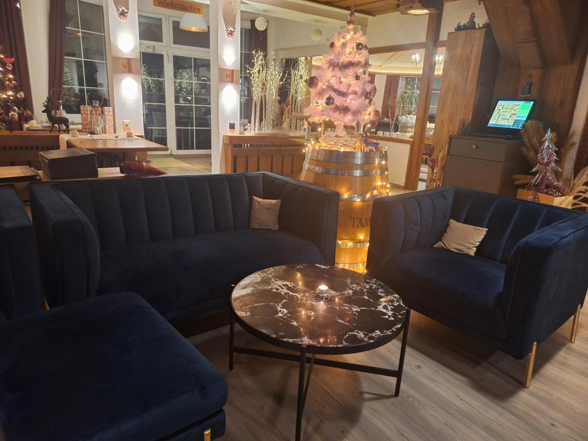 Chalet Hotel Adler Ag Kandersteg Esterno foto