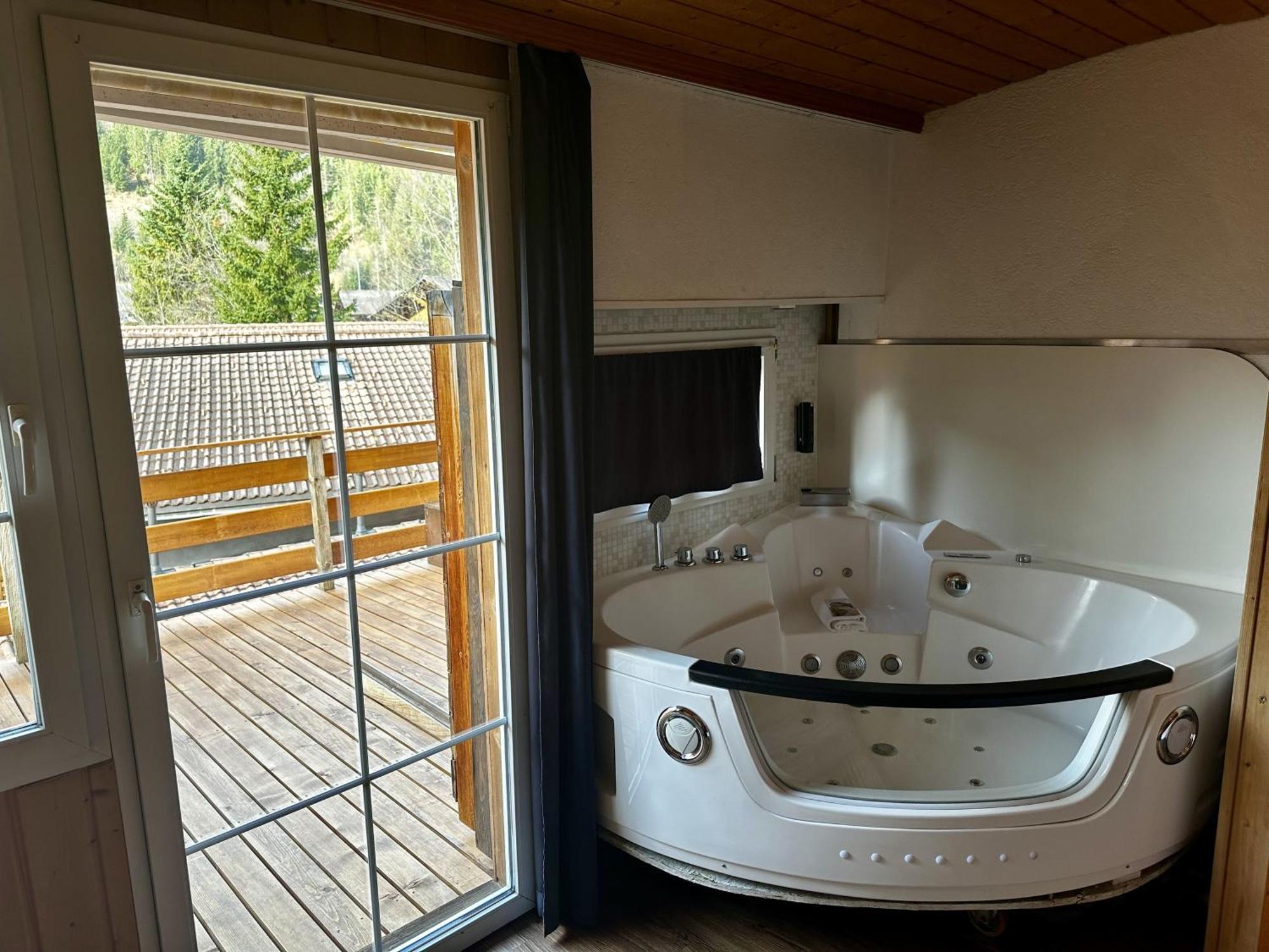 Chalet Hotel Adler Ag Kandersteg Esterno foto
