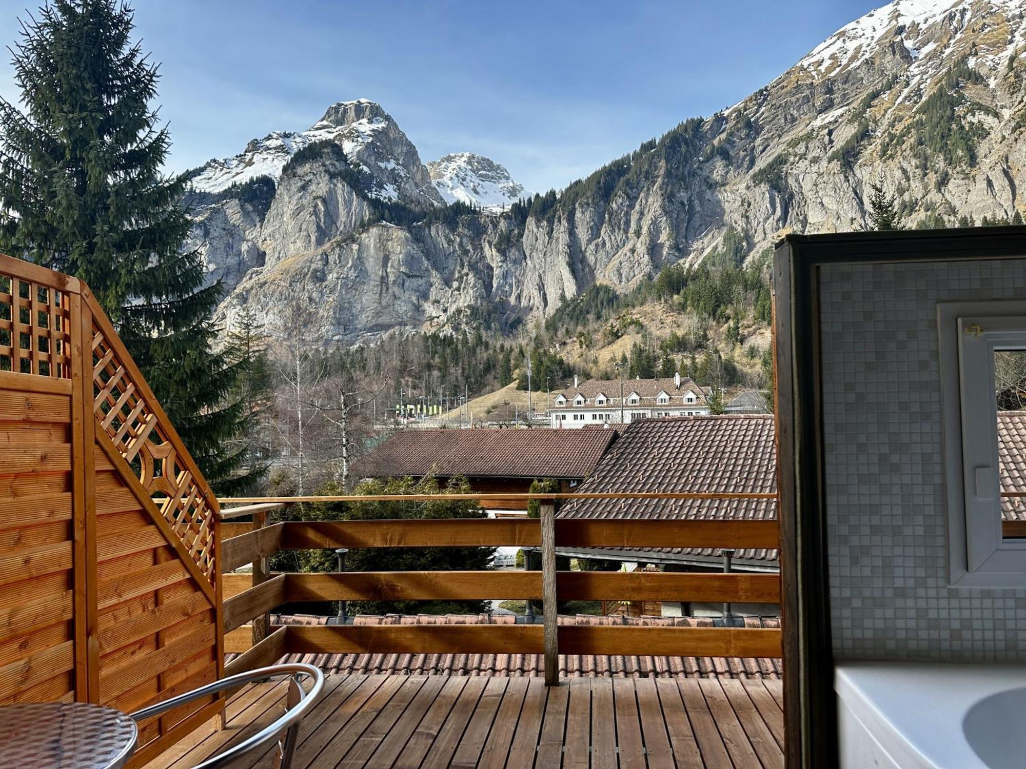 Chalet Hotel Adler Ag Kandersteg Esterno foto