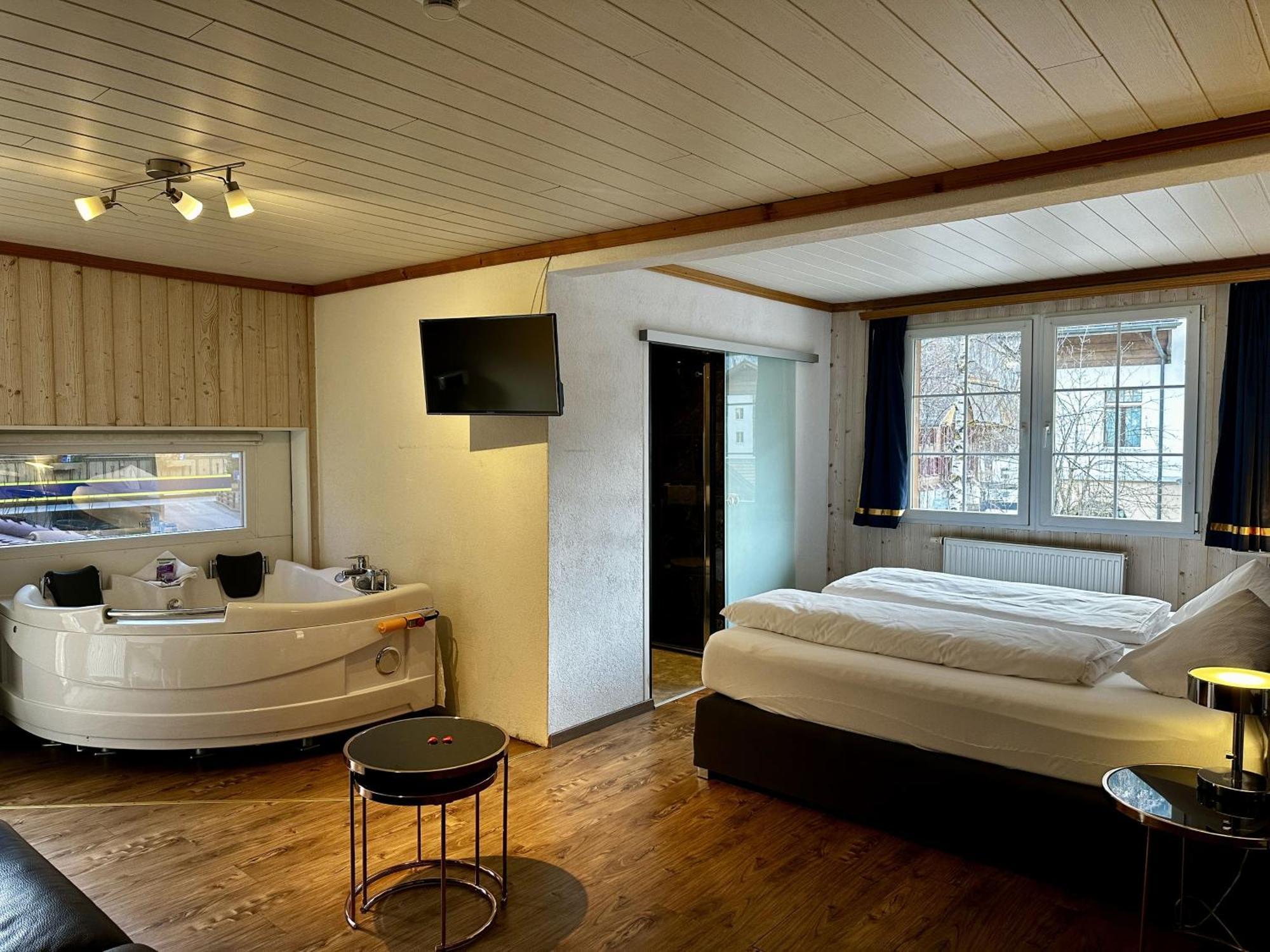 Chalet Hotel Adler Ag Kandersteg Esterno foto