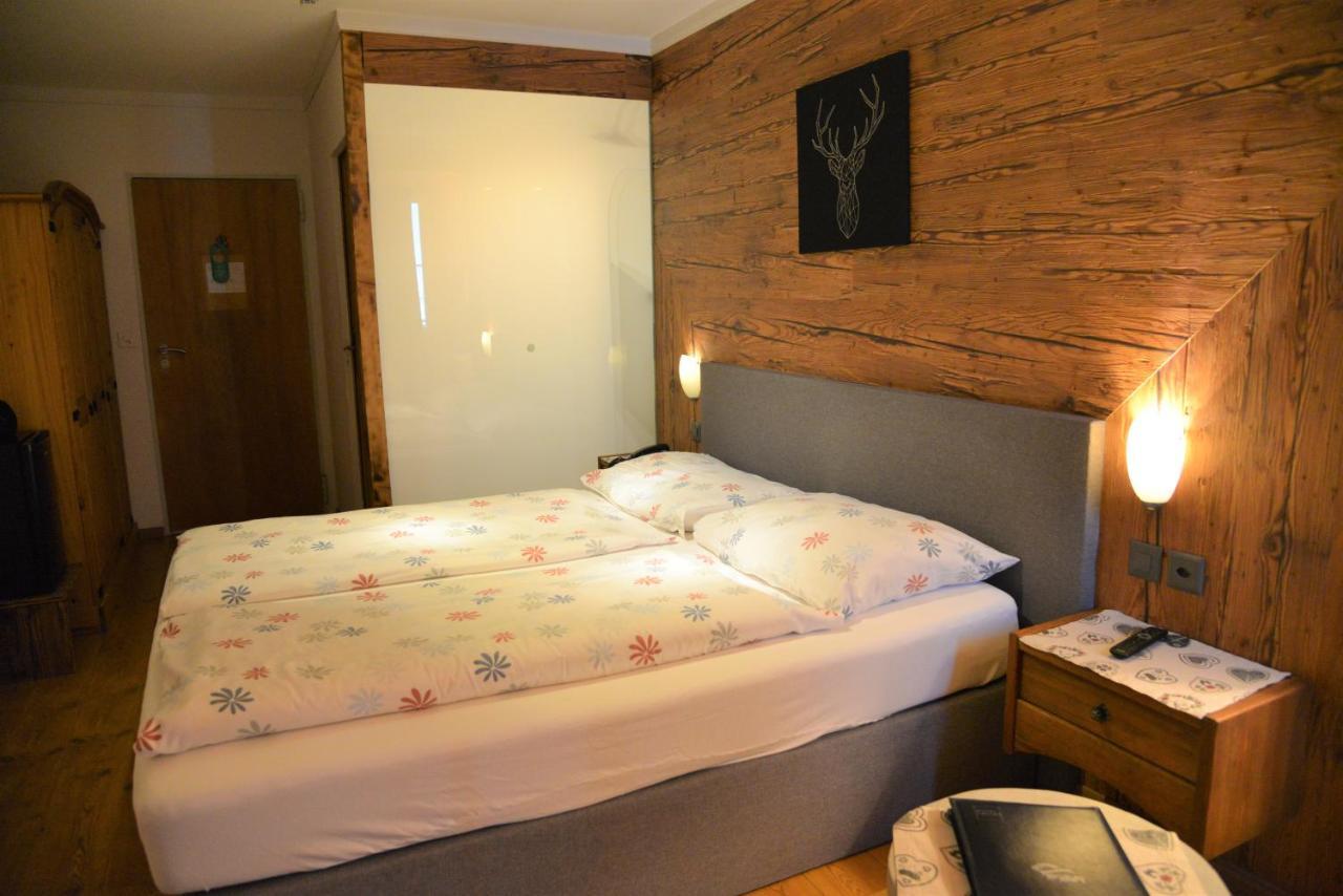 Chalet Hotel Adler Ag Kandersteg Esterno foto